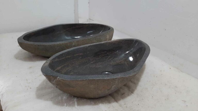 63*34*15 cm